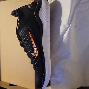 Nike Free RN 2018 men's size 9.5